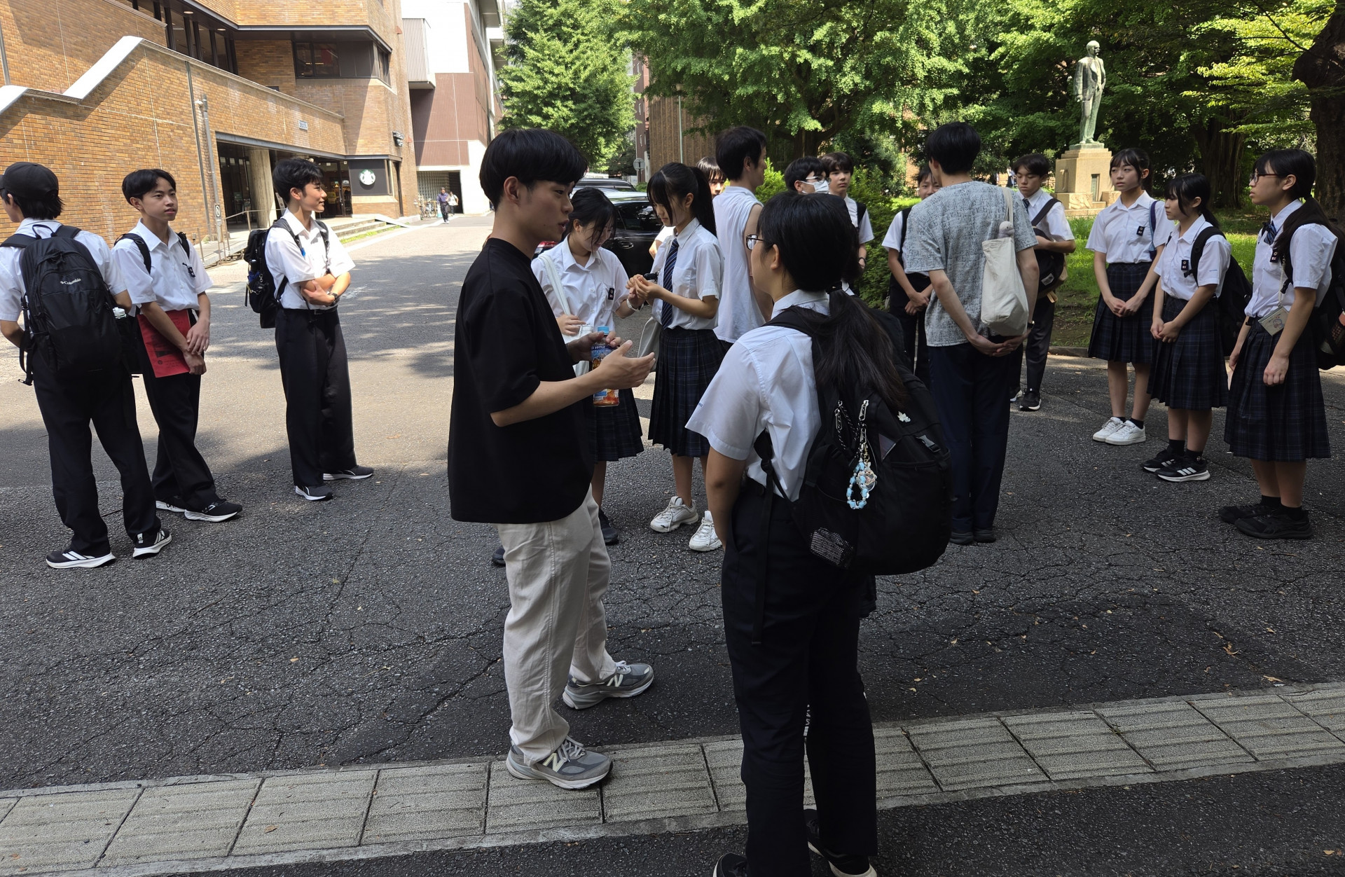 4. キャンパスツアー後の様子①